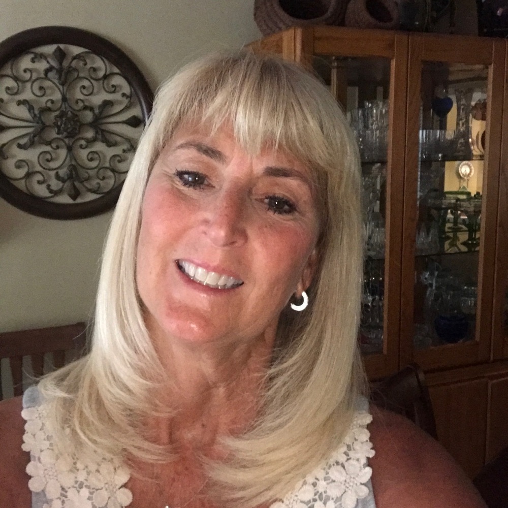 Meet your Posher, Lori